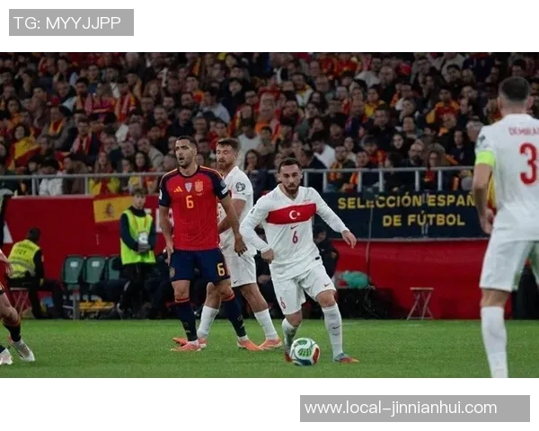 罗马尼亚与土耳其激战正酣比分揭晓精彩瞬间回顾