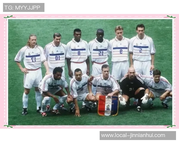 全球顶尖足球明星球员的精彩瞬间与职业生涯回顾