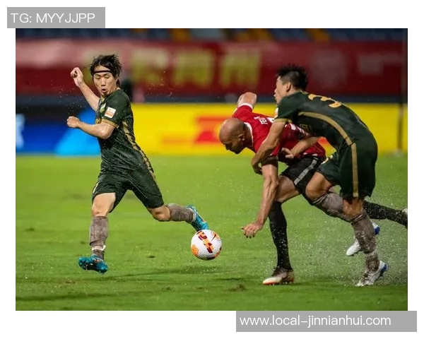 成都蓉城惜败北京国安比赛回顾球队表现与战术分析